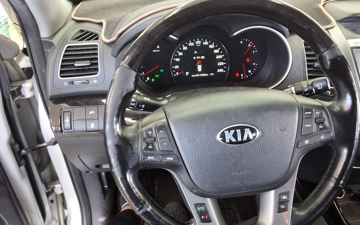 KIA NEW SORENTO R R2.0 2WD PRESTIGE 2014 - zdjęcie 17