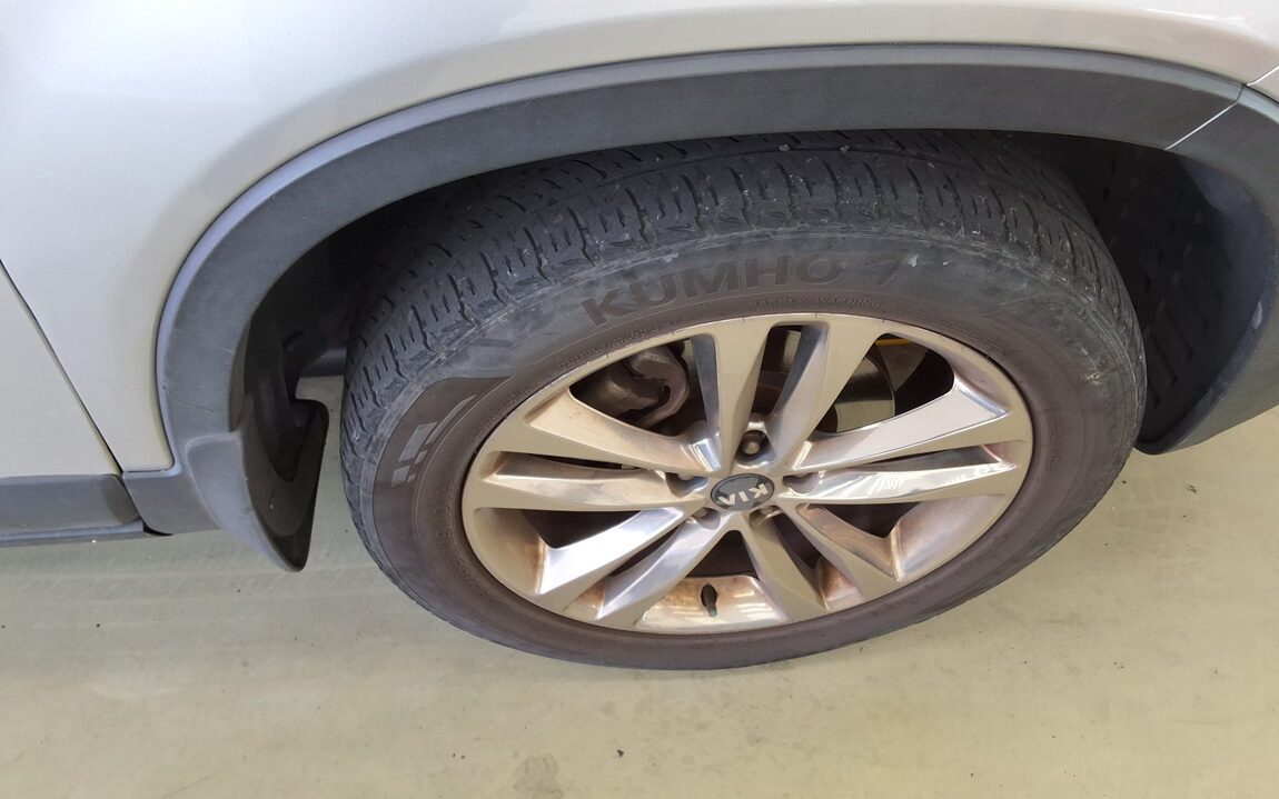 KIA NEW SORENTO R R2.0 2WD PRESTIGE 2014 - zdjęcie 25