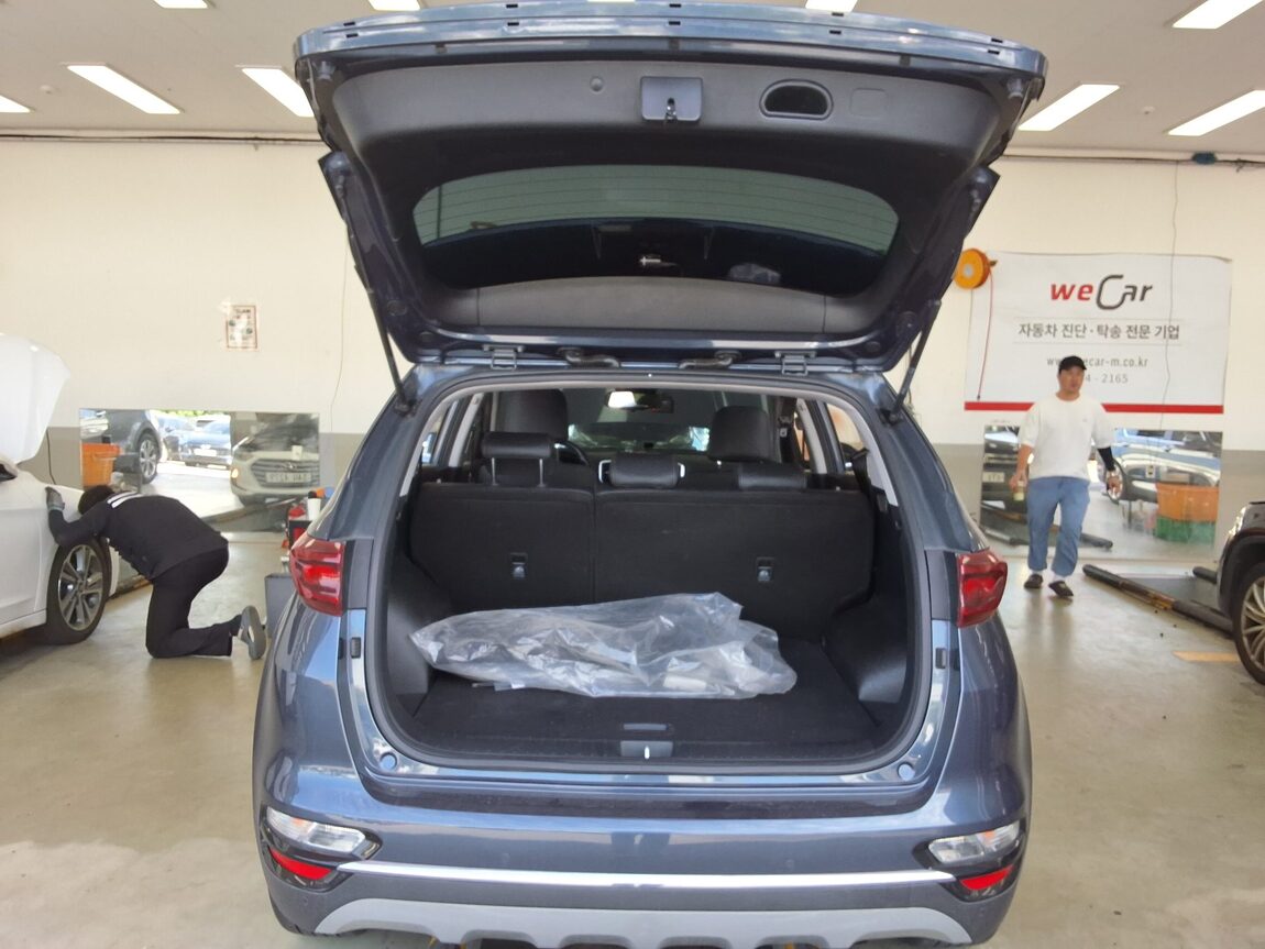 KIA SPORTAGE THE BOLD 2.0 GASOLINE PRESTIGE 2019 - zdjęcie 15