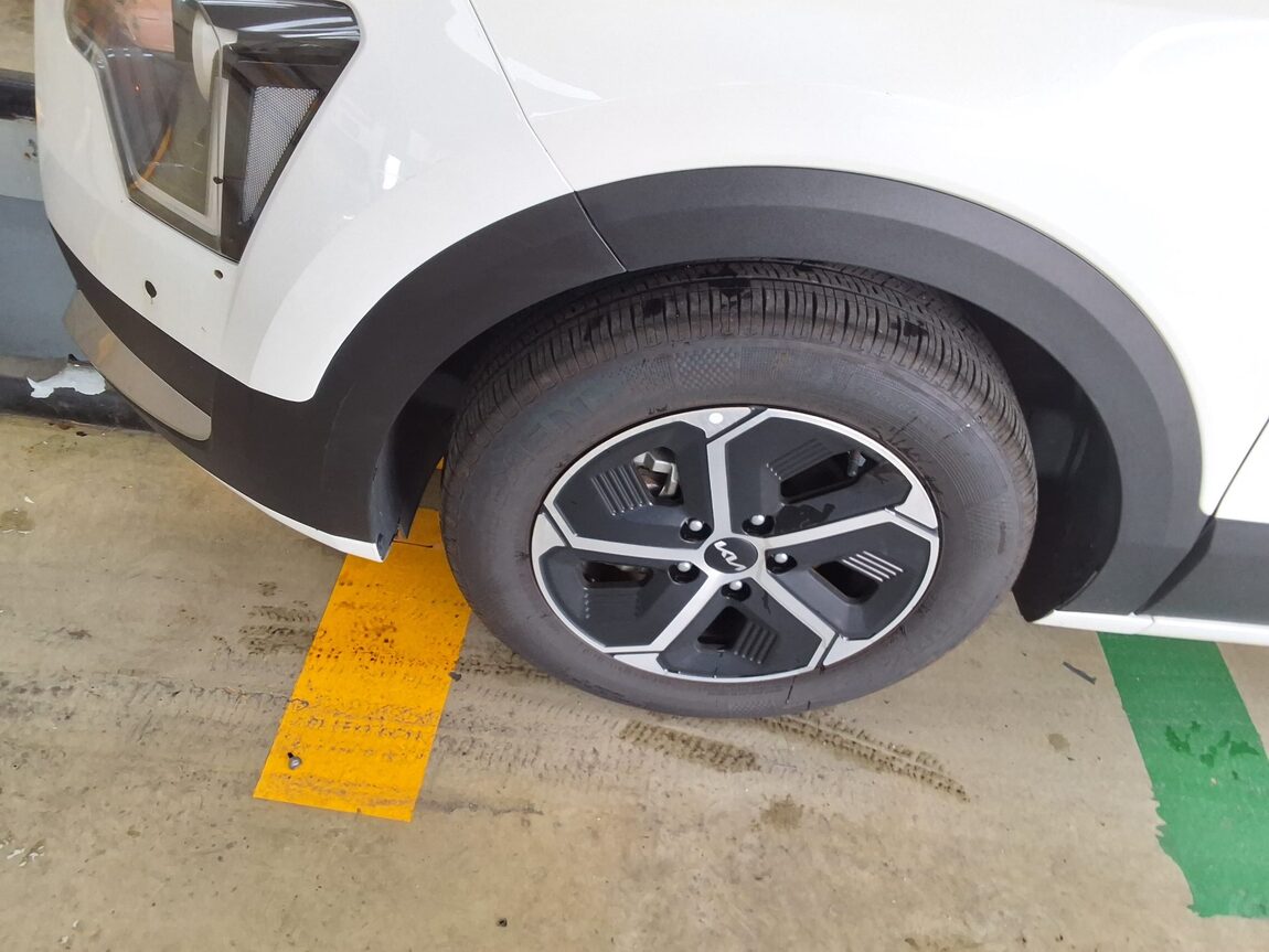 KIA THE ALL NEW NIRO 1.6 HEV PRESTIGE 2024 - zdjęcie 29