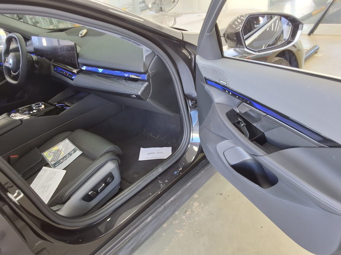 BMW 5 SERIES (8TH GEN) 530i xDRIVE 2025 - zdjęcie 20