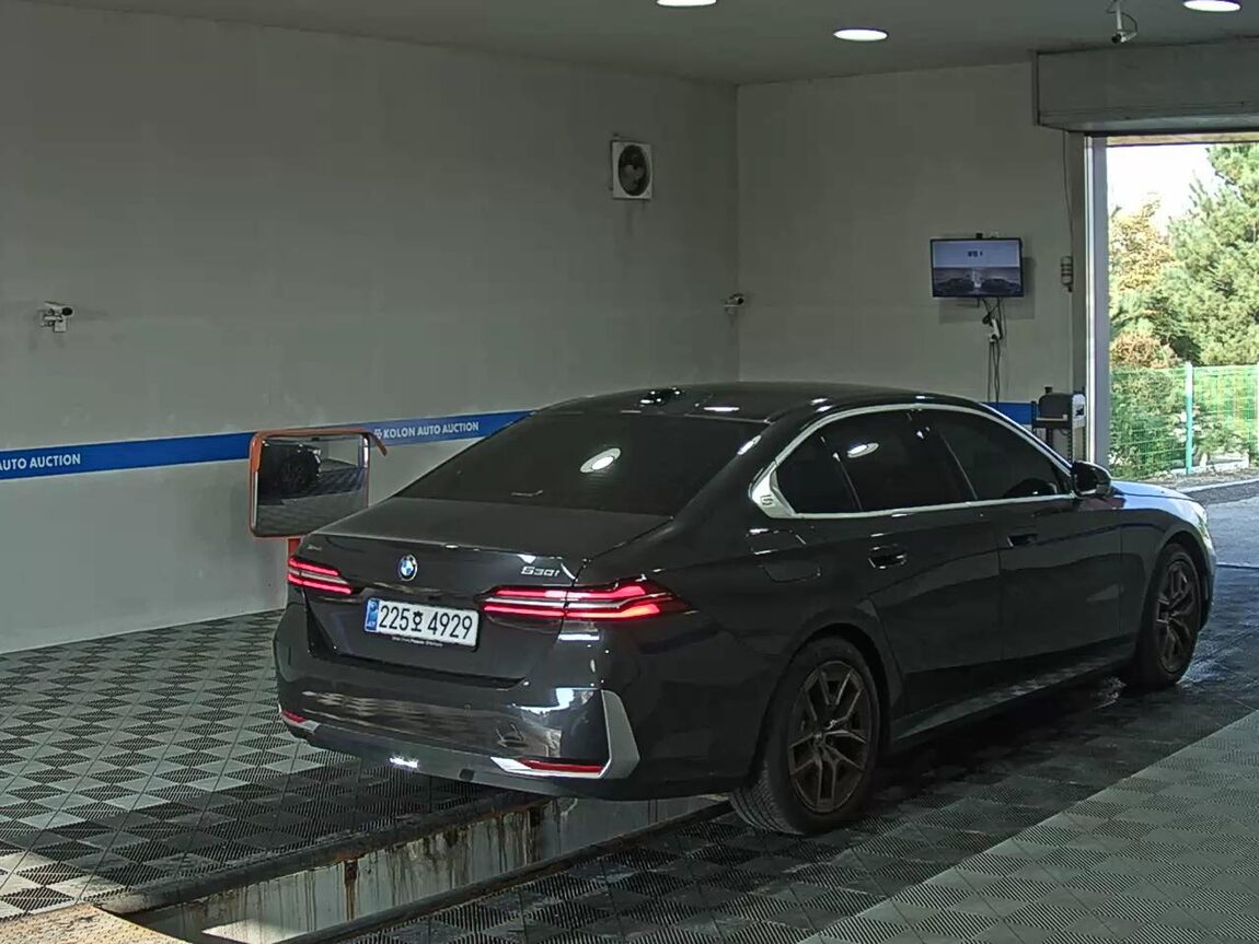 BMW 5 SERIES (8TH GEN) 530i xDRIVE 2025 - zdjęcie 5