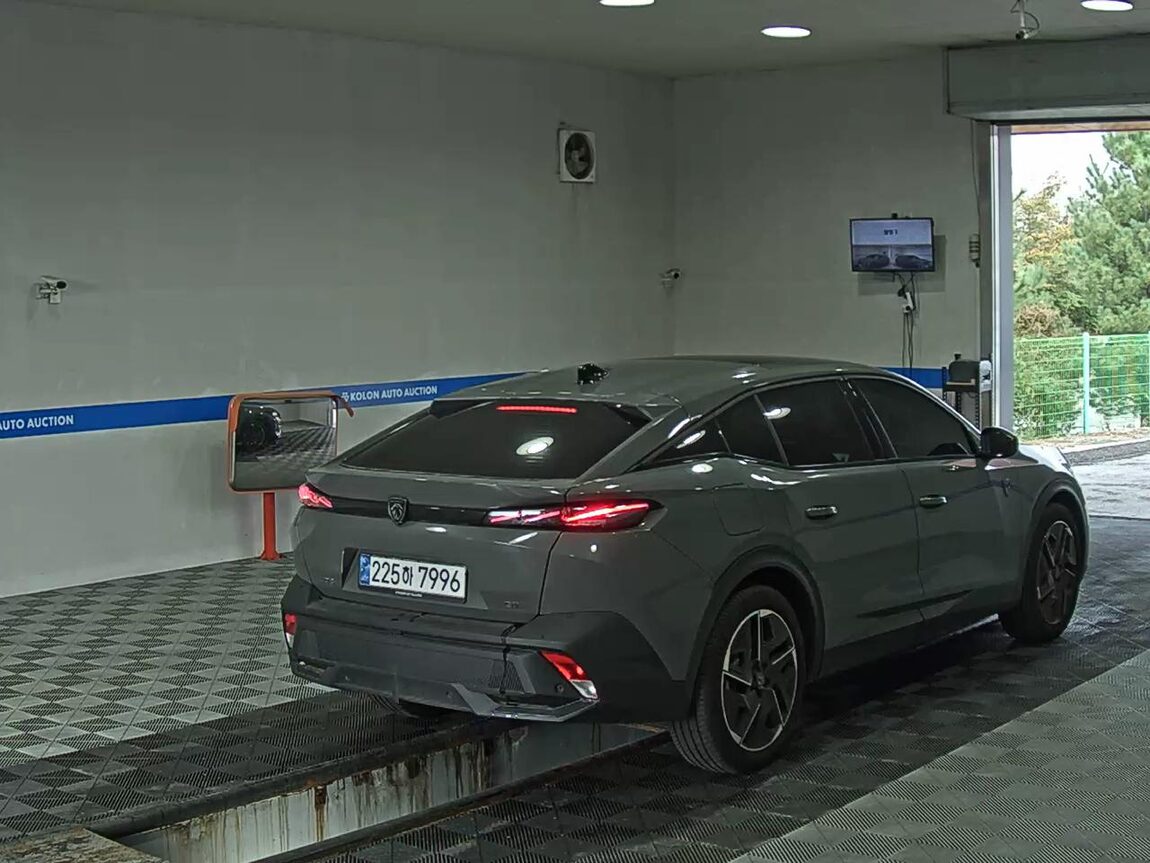 PEUGEOT 408 1.2 GT 2025 - zdjęcie 5