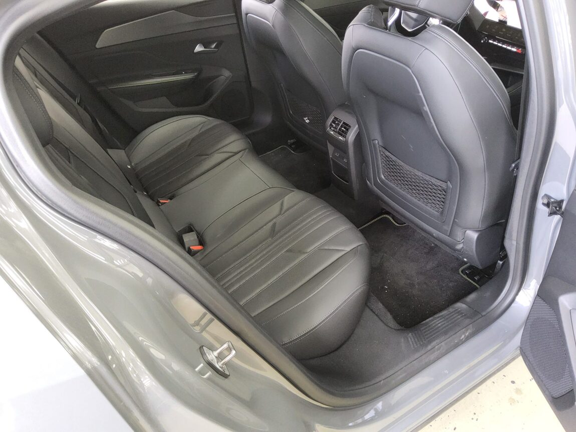 PEUGEOT 408 1.2 GT 2025 - zdjęcie 18