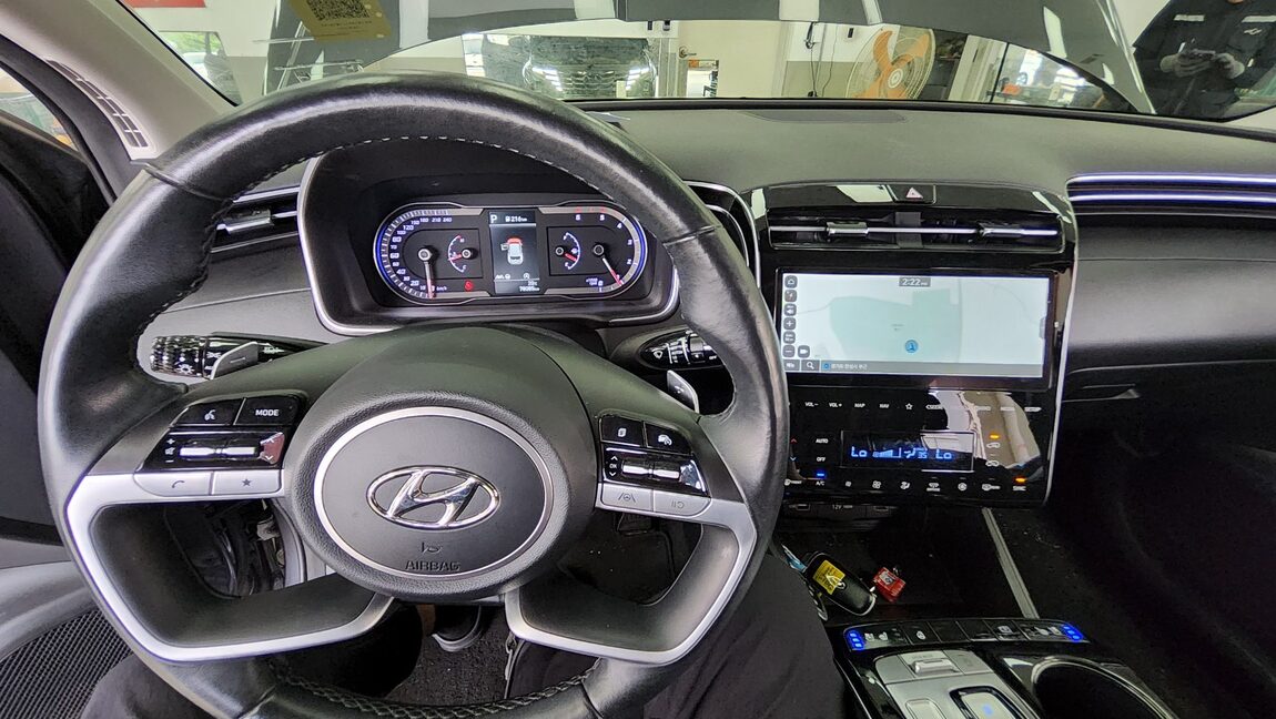 HYUNDAI THE ALL NEW TUCSON 2.0 DIESEL 2WD MODERN 2023 - zdjęcie 28
