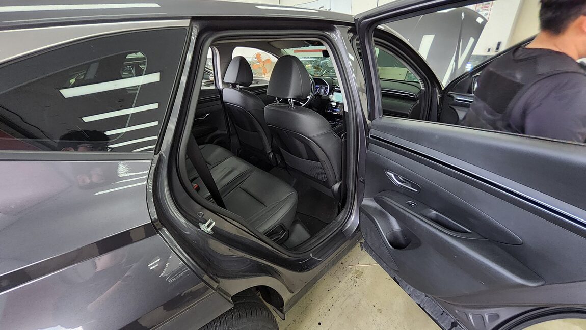 HYUNDAI THE ALL NEW TUCSON 2.0 DIESEL 2WD MODERN 2023 - zdjęcie 18