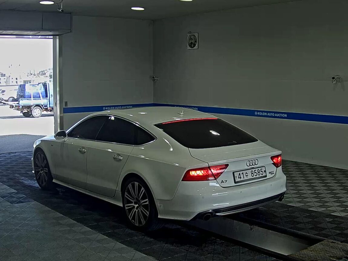 AUDI A7 3.0 TFSI QUATTRO PRESTIGE 2014 - zdjęcie 6