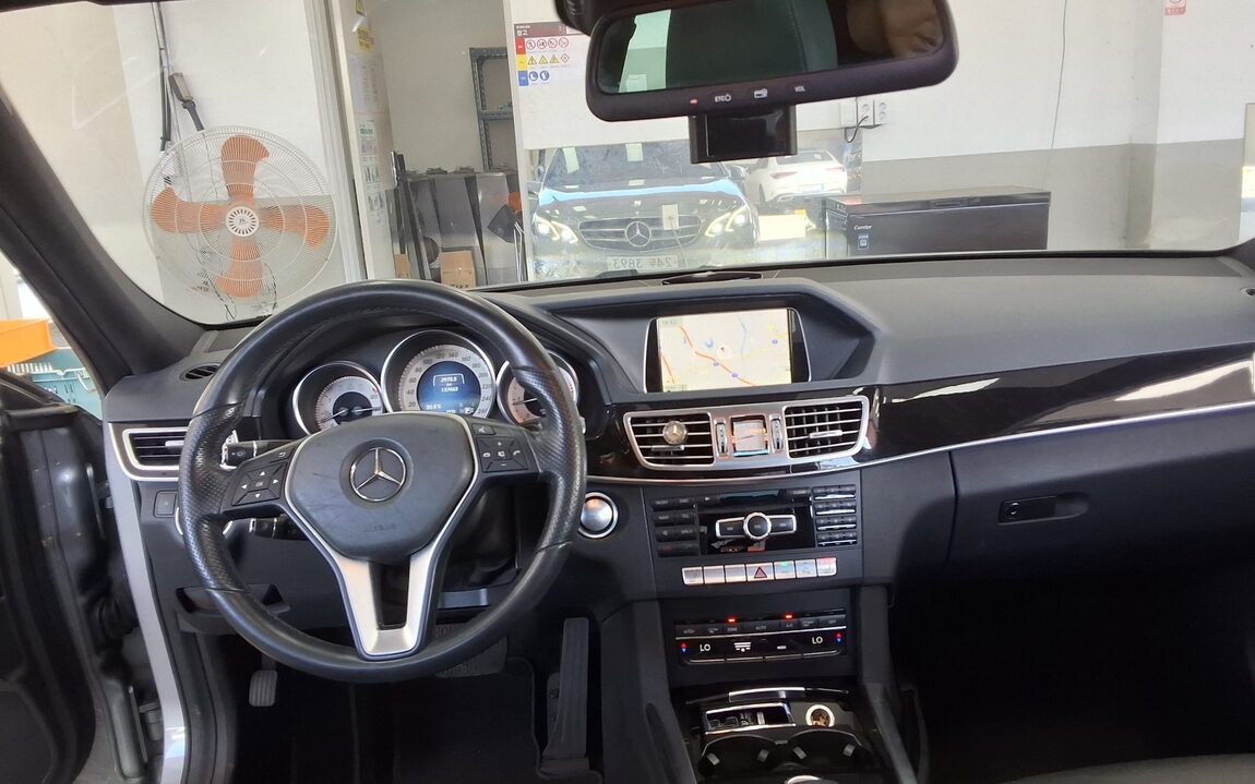 MERCEDES-BENZ E-CLASS (4TH GEN) E250 CDI 4MATIC 2014 - zdjęcie 11