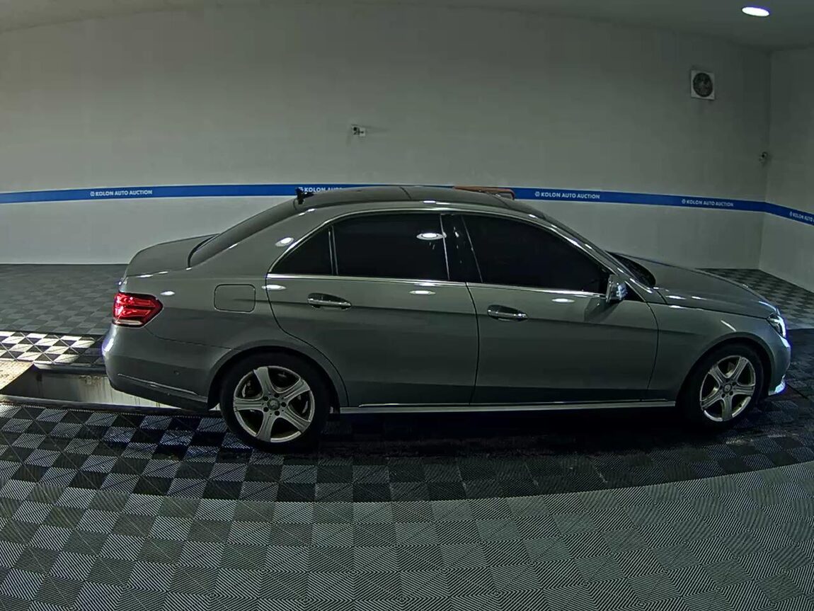 MERCEDES-BENZ E-CLASS (4TH GEN) E250 CDI 4MATIC 2014 - zdjęcie 4