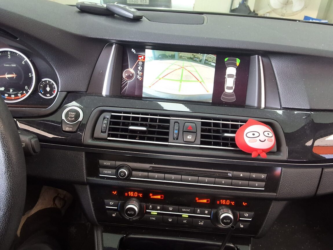 BMW 5 SERIES (6TH GEN) 520d xDRIVE M AERODYNAMIC 2016 - zdjęcie 24