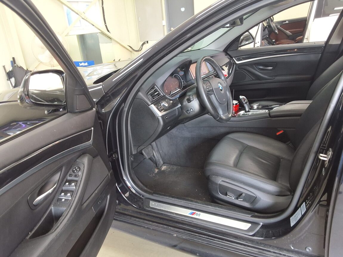 BMW 5 SERIES (6TH GEN) 520d xDRIVE M AERODYNAMIC 2016 - zdjęcie 11