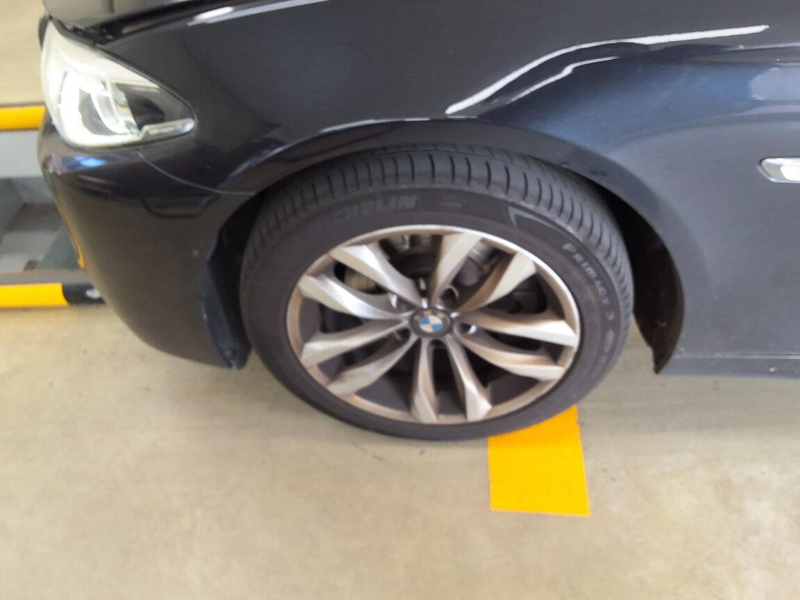 BMW 5 SERIES (6TH GEN) 520d xDRIVE M AERODYNAMIC 2016 - zdjęcie 19