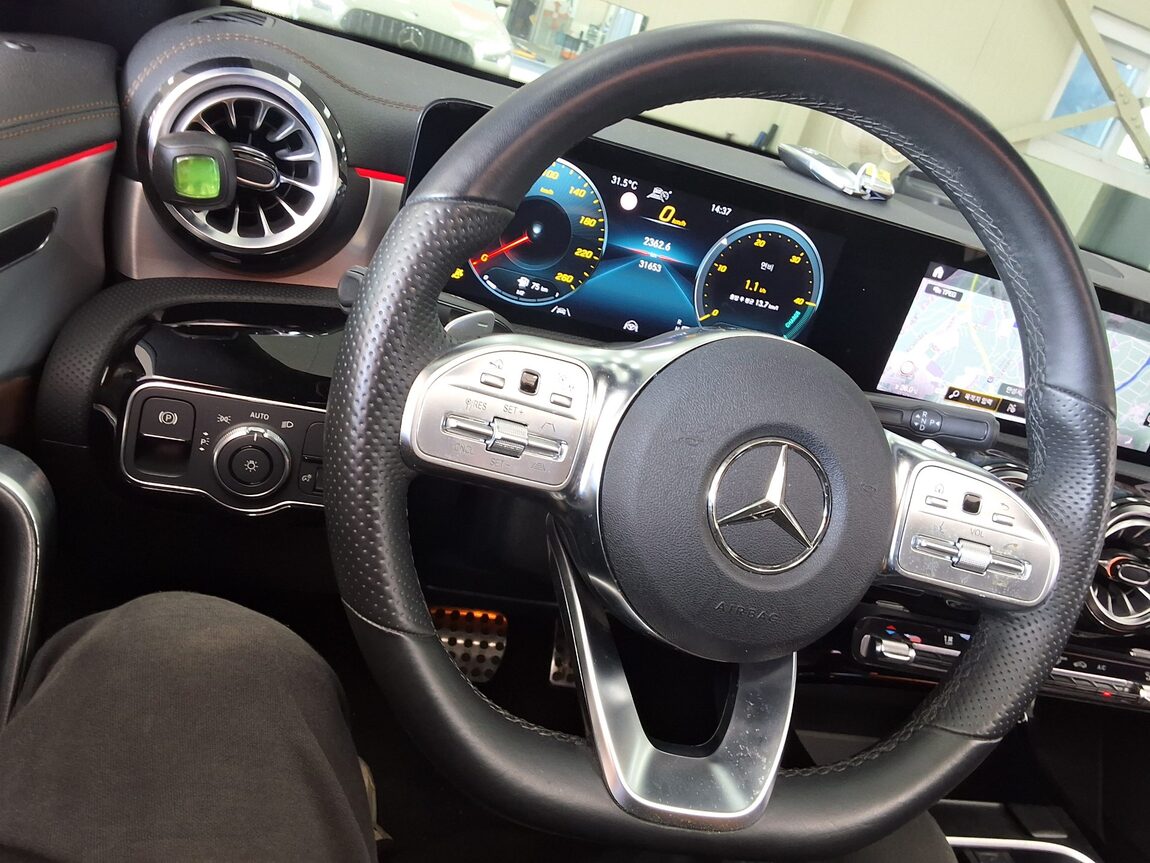 MERCEDES-BENZ CLA-CLASS (2ND GEN) CLA250 4MATIC 2022 - zdjęcie 23
