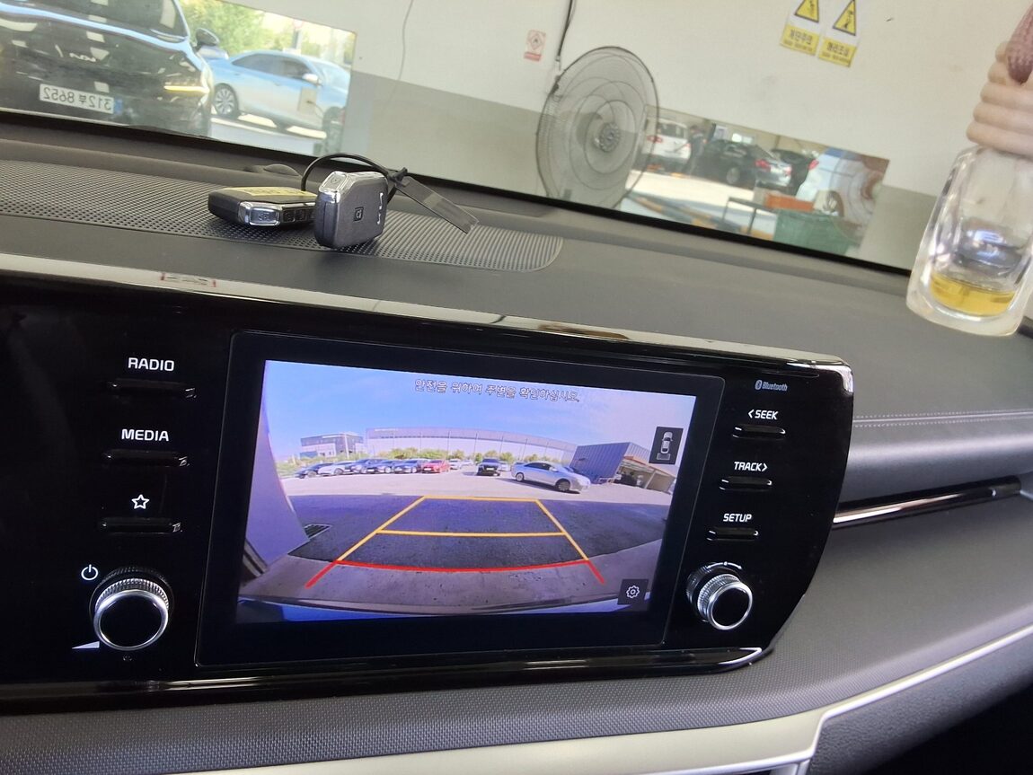 KIA NEW K5 (DL3) 2.0 GASOLINE PRESTIGE 2023 - zdjęcie 18
