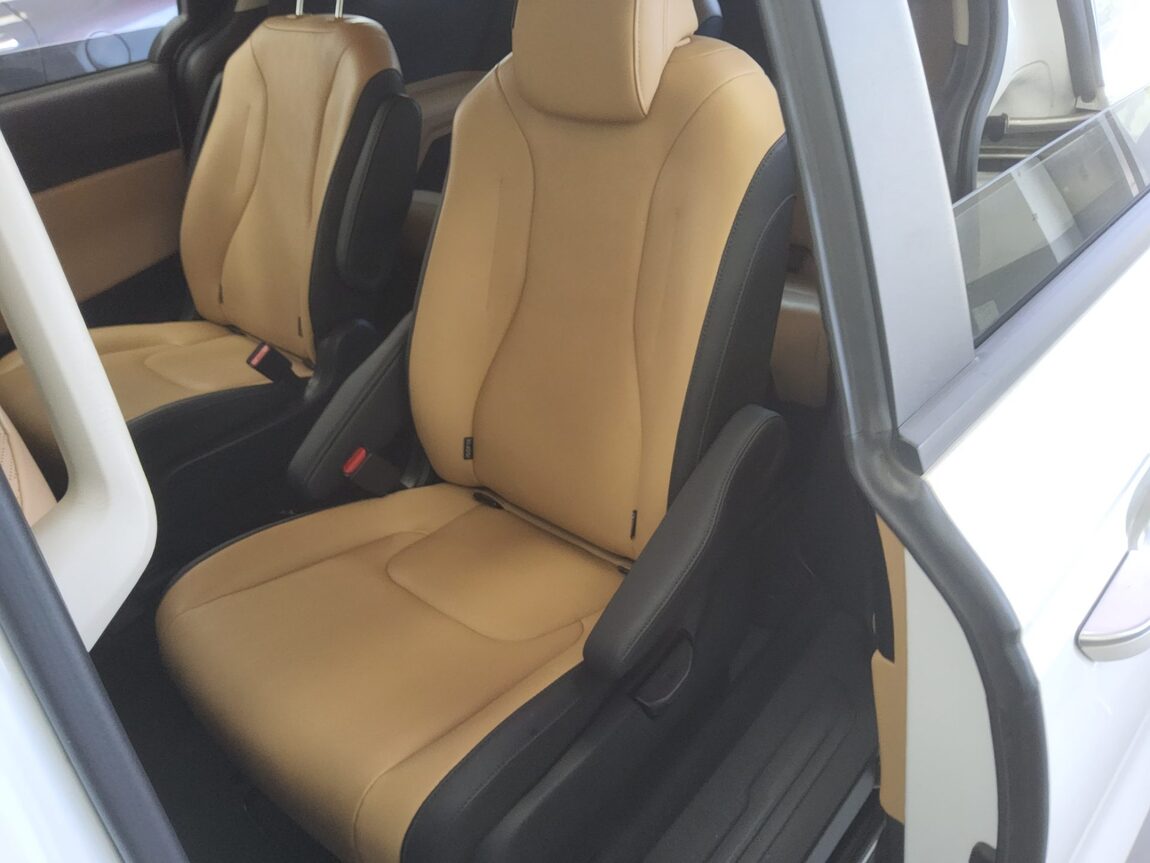 KIA NEW CARNIVAL (KA4) 9-SEATER GASOLINE PRESTIGE 2023 - zdjęcie 12