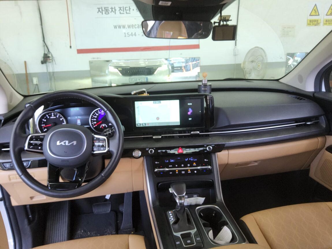 KIA NEW CARNIVAL (KA4) 9-SEATER GASOLINE PRESTIGE 2023 - zdjęcie 11