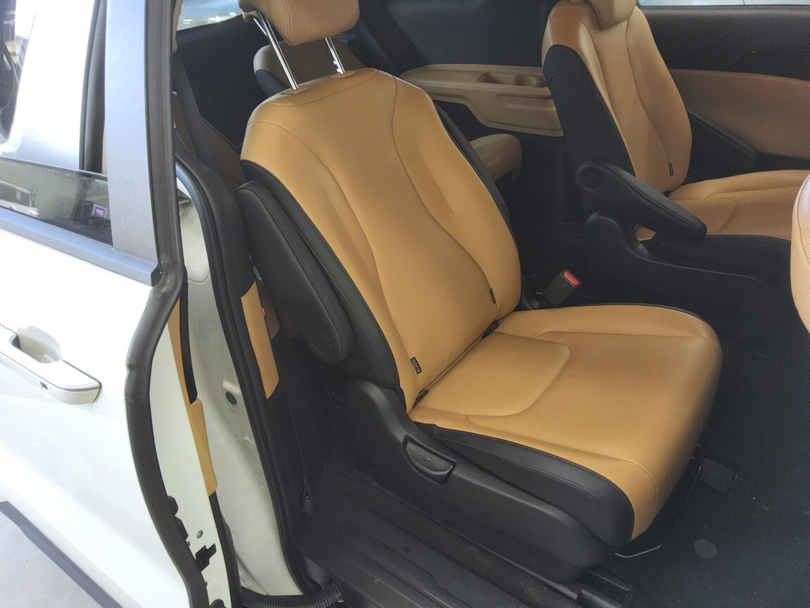 KIA NEW CARNIVAL (KA4) 9-SEATER GASOLINE PRESTIGE 2023 - zdjęcie 13