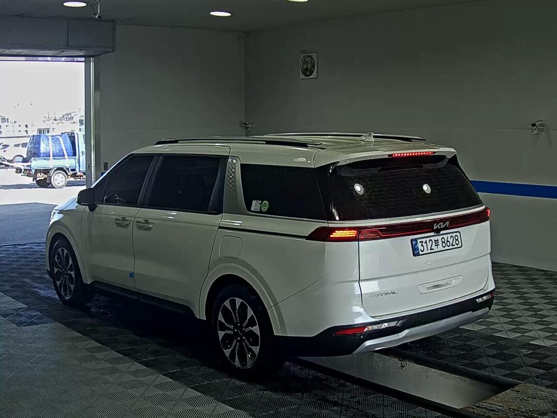 KIA NEW CARNIVAL (KA4) 9-SEATER GASOLINE PRESTIGE 2023 - zdjęcie 6