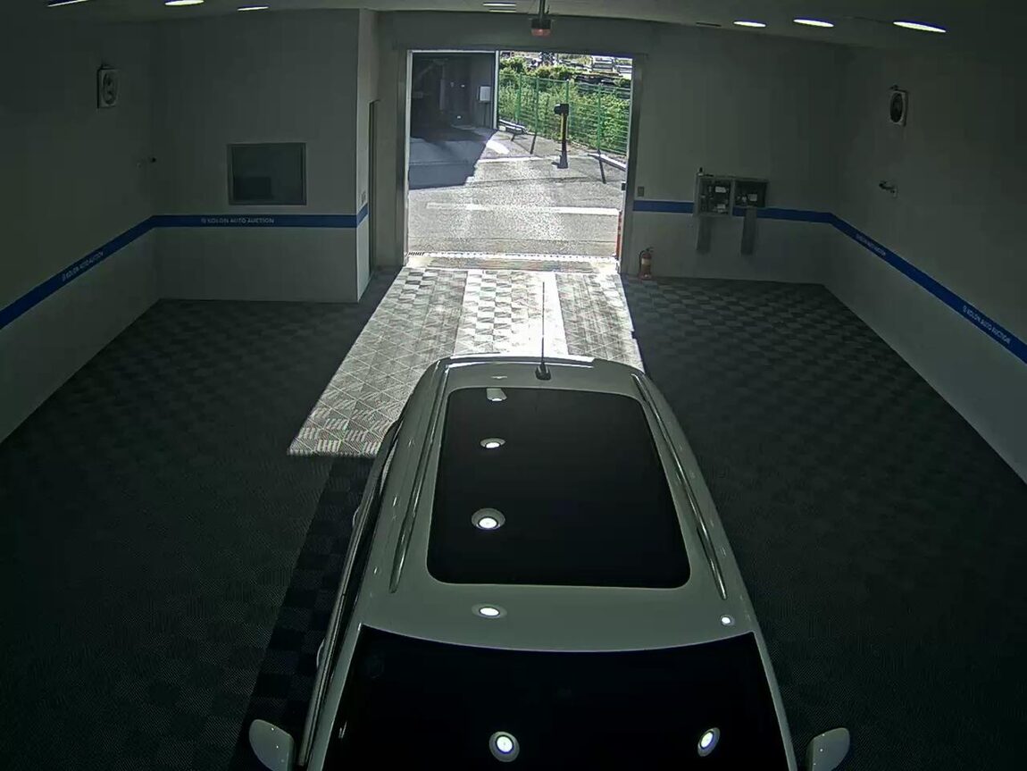 VOLKSWAGEN TIGUAN 2.0 TDI 4MOTION 2010 - zdjęcie 7