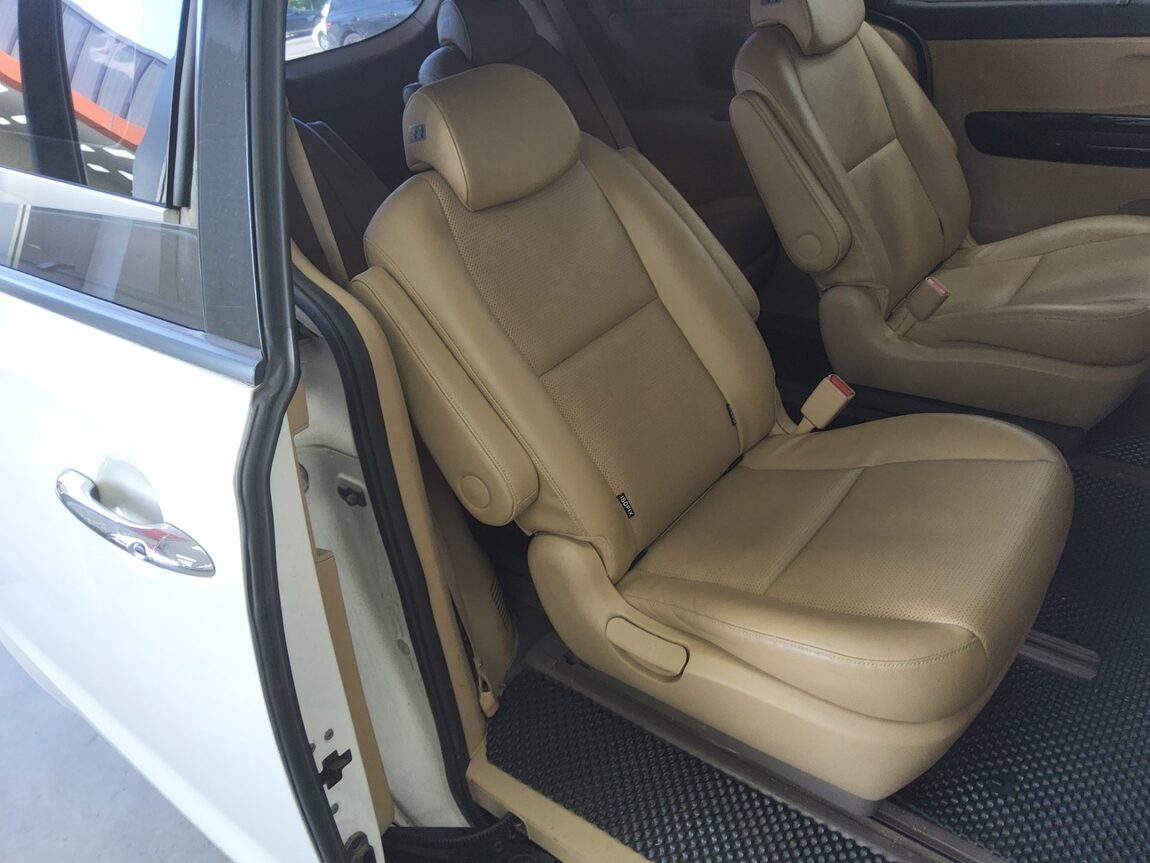 KIA THE NEW CARNIVAL 9-SEATER DIESEL PRESTIGE 2019 - zdjęcie 13