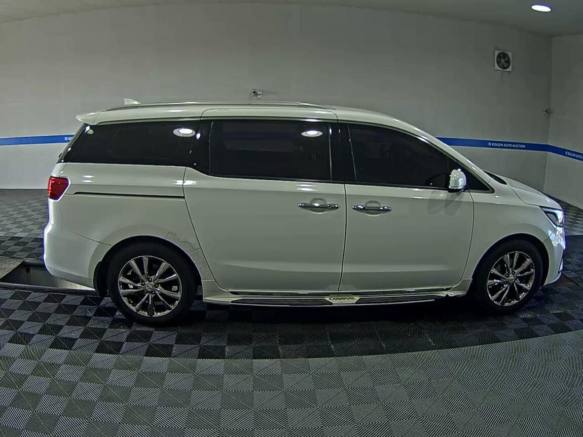 KIA THE NEW CARNIVAL 9-SEATER DIESEL PRESTIGE 2019 - zdjęcie 4