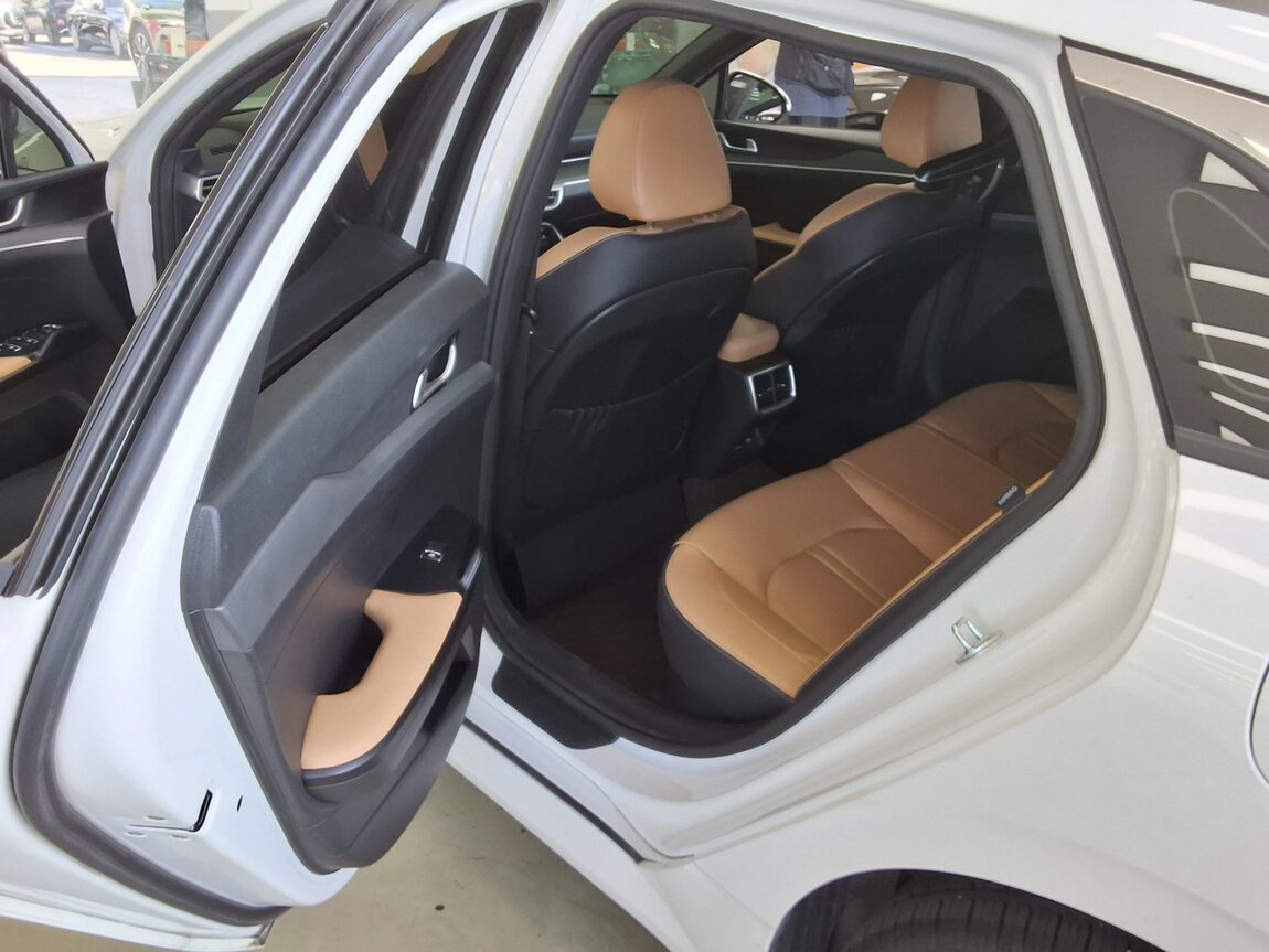 KIA NEW K5 HYBRID (DL3) 2.0 HEV PRESTIGE 2022 - zdjęcie 12