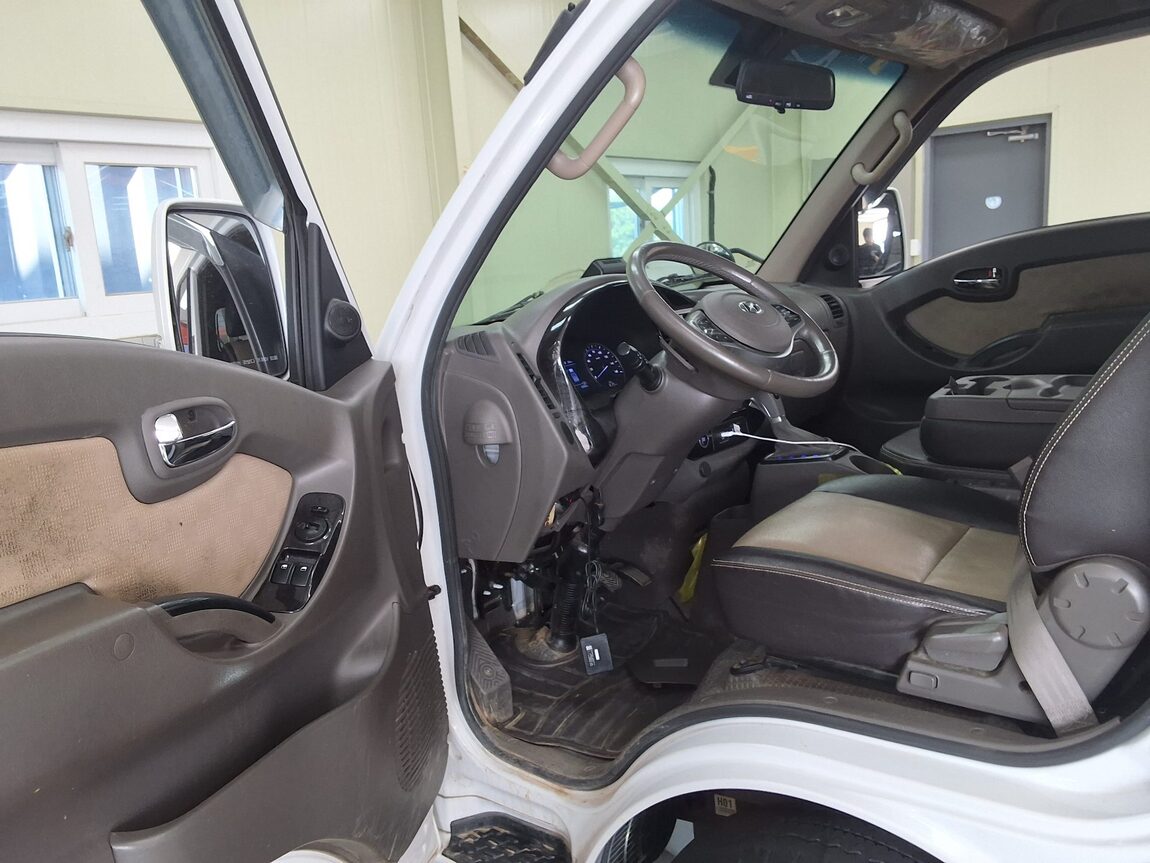 HYUNDAI PORTER II ELECTRIC CARGO PREMIUM SPECIAL 2021 - zdjęcie 11