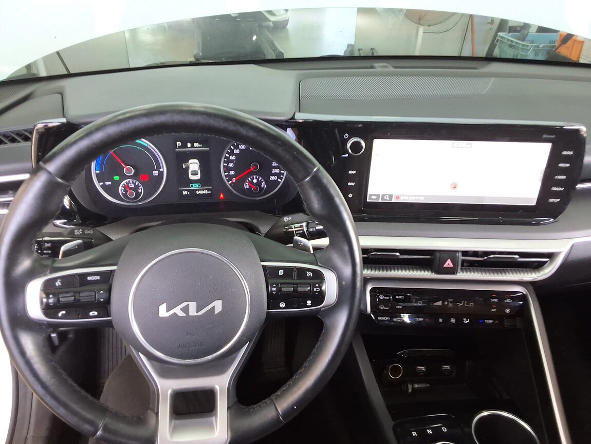KIA NEW K5 HYBRID (DL3) 2.0 HEV PRESTIGE 2022 - zdjęcie 17