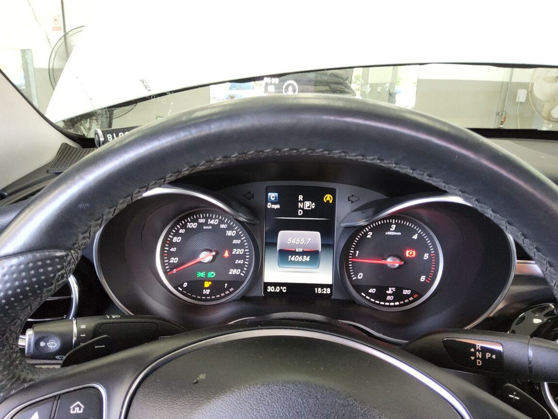 MERCEDES-BENZ C-CLASS (4TH GEN) C220 CDI BLUETEC AVANTGARDE 2015 - zdjęcie 9