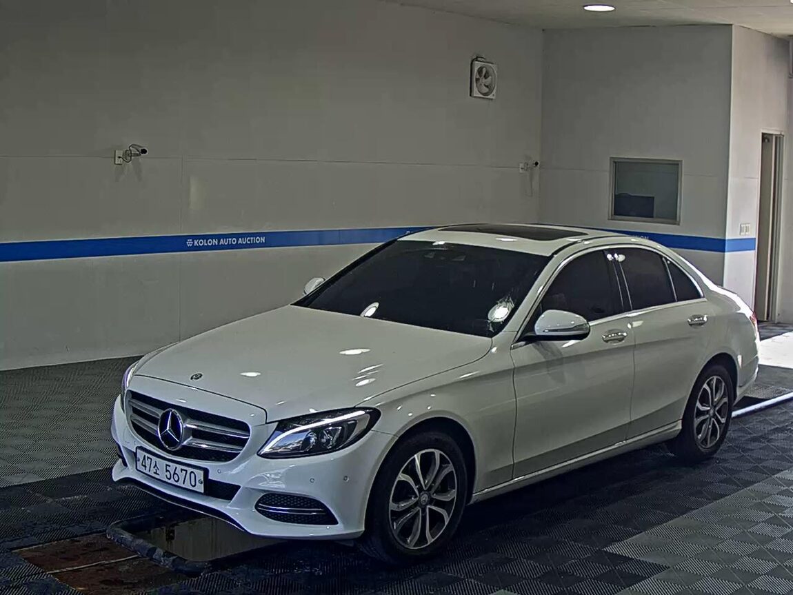 MERCEDES-BENZ C-CLASS (4TH GEN) C220 CDI BLUETEC AVANTGARDE 2015 - zdjęcie 2