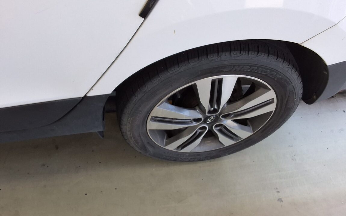 HYUNDAI NEW TUCSON ix DIESEL R2.0 2WD MODERN 2014 - zdjęcie 24
