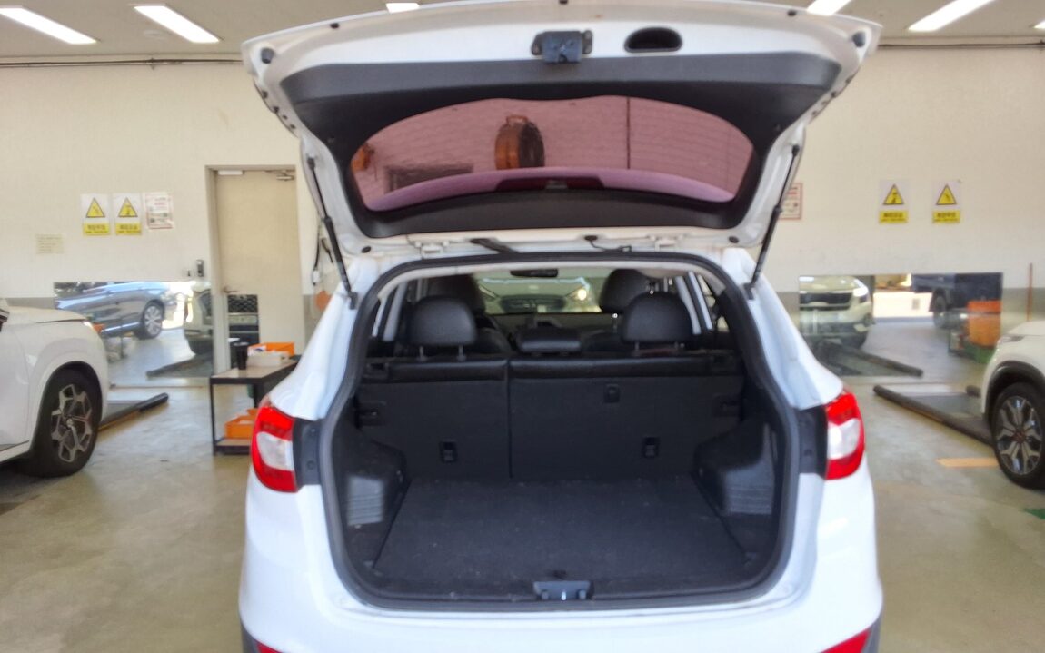 HYUNDAI NEW TUCSON ix DIESEL R2.0 2WD MODERN 2014 - zdjęcie 15