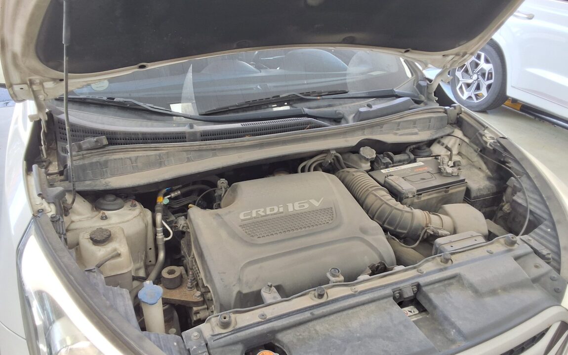 HYUNDAI NEW TUCSON ix DIESEL R2.0 2WD MODERN 2014 - zdjęcie 21
