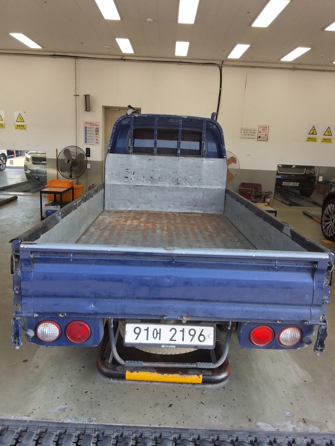 KIA THE NEW BONGO III CARGO 1 TON KING CAB EXTRA LONG WHEELBASE L 2022 - zdjęcie 13
