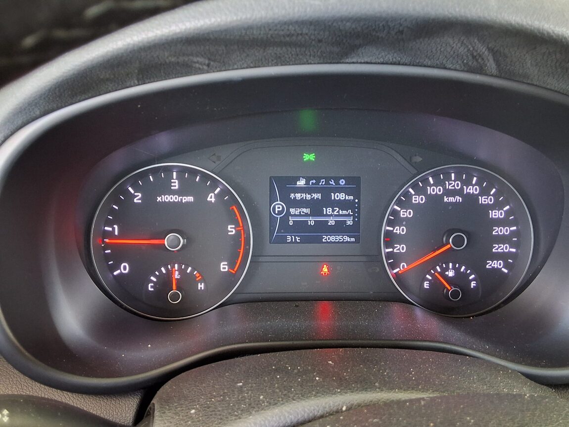 KIA NEW SPORTAGE 1.7 2WD NOBLESSE 2018 - zdjęcie 9