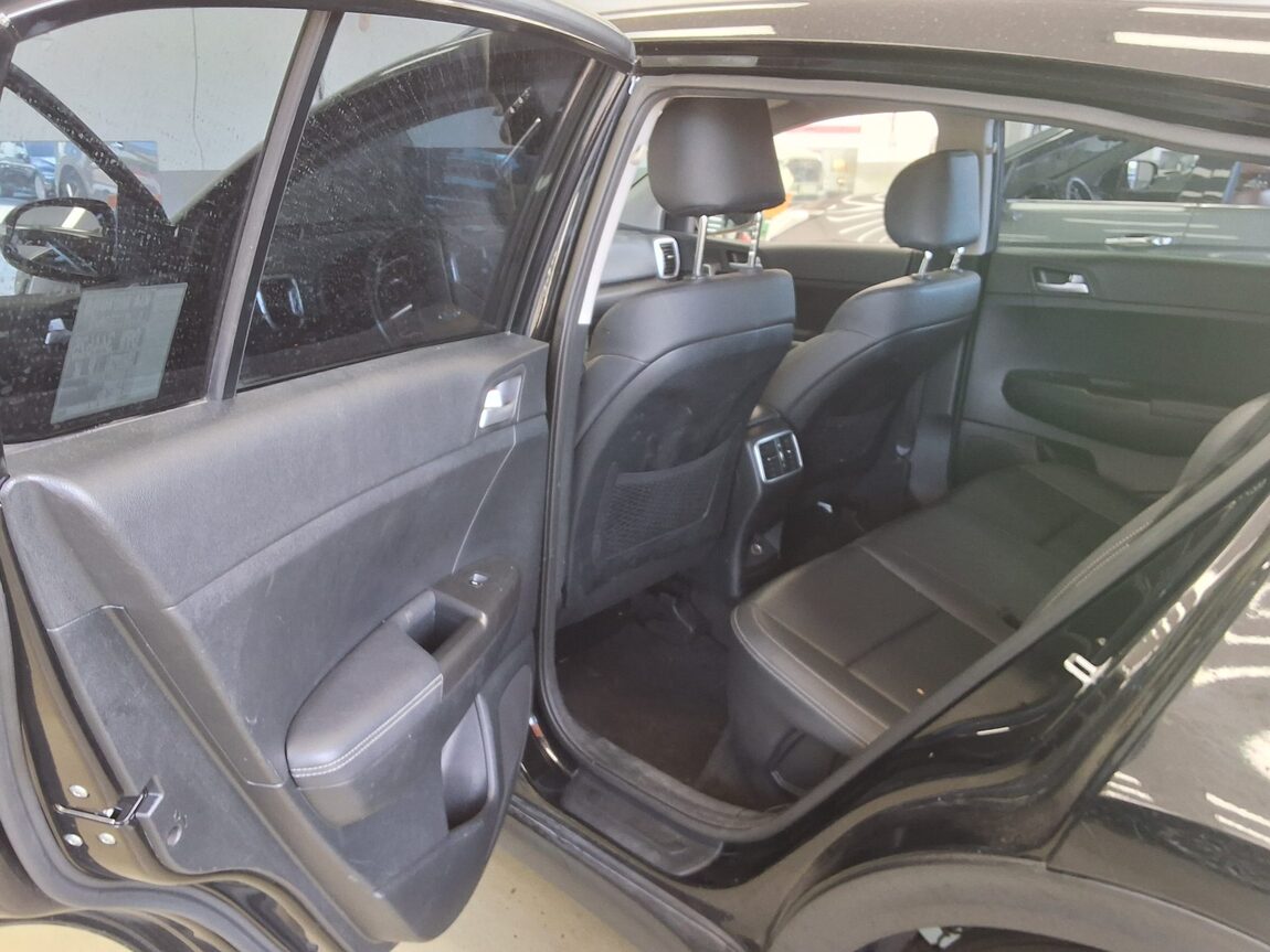KIA NEW SPORTAGE 1.7 2WD NOBLESSE 2018 - zdjęcie 12