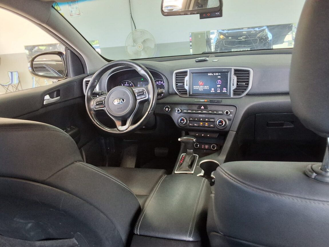 KIA NEW SPORTAGE 1.7 2WD NOBLESSE 2018 - zdjęcie 11