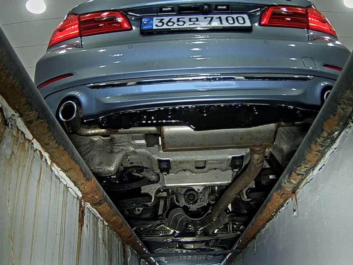 BMW 5 SERIES (7TH GEN) 520d LUXURY LINE SPECIAL 2018 - zdjęcie 8