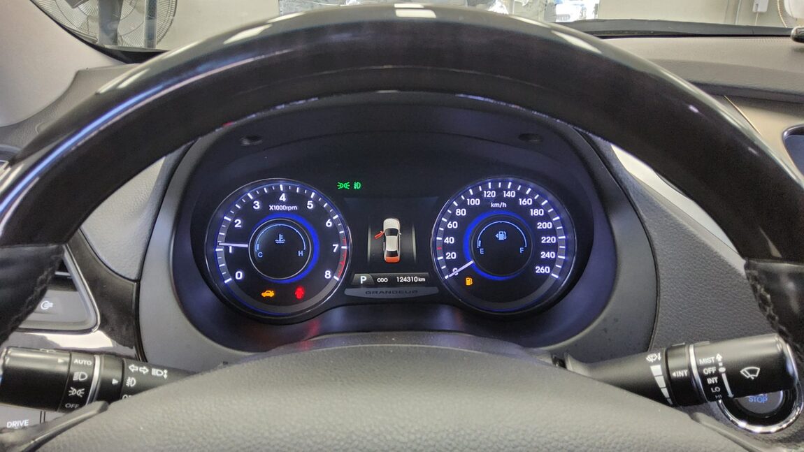 HYUNDAI GRANDEUR HG HG 300 EXCLUSIVE 2014 - zdjęcie 9