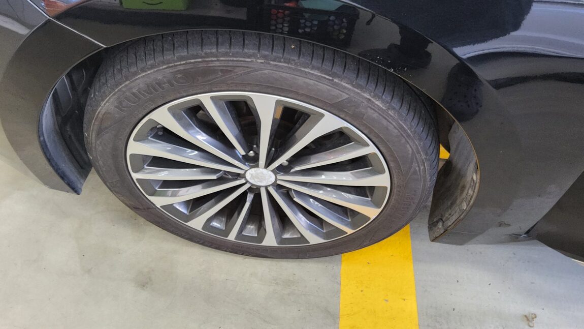 HYUNDAI GRANDEUR HG HG 300 EXCLUSIVE 2014 - zdjęcie 23