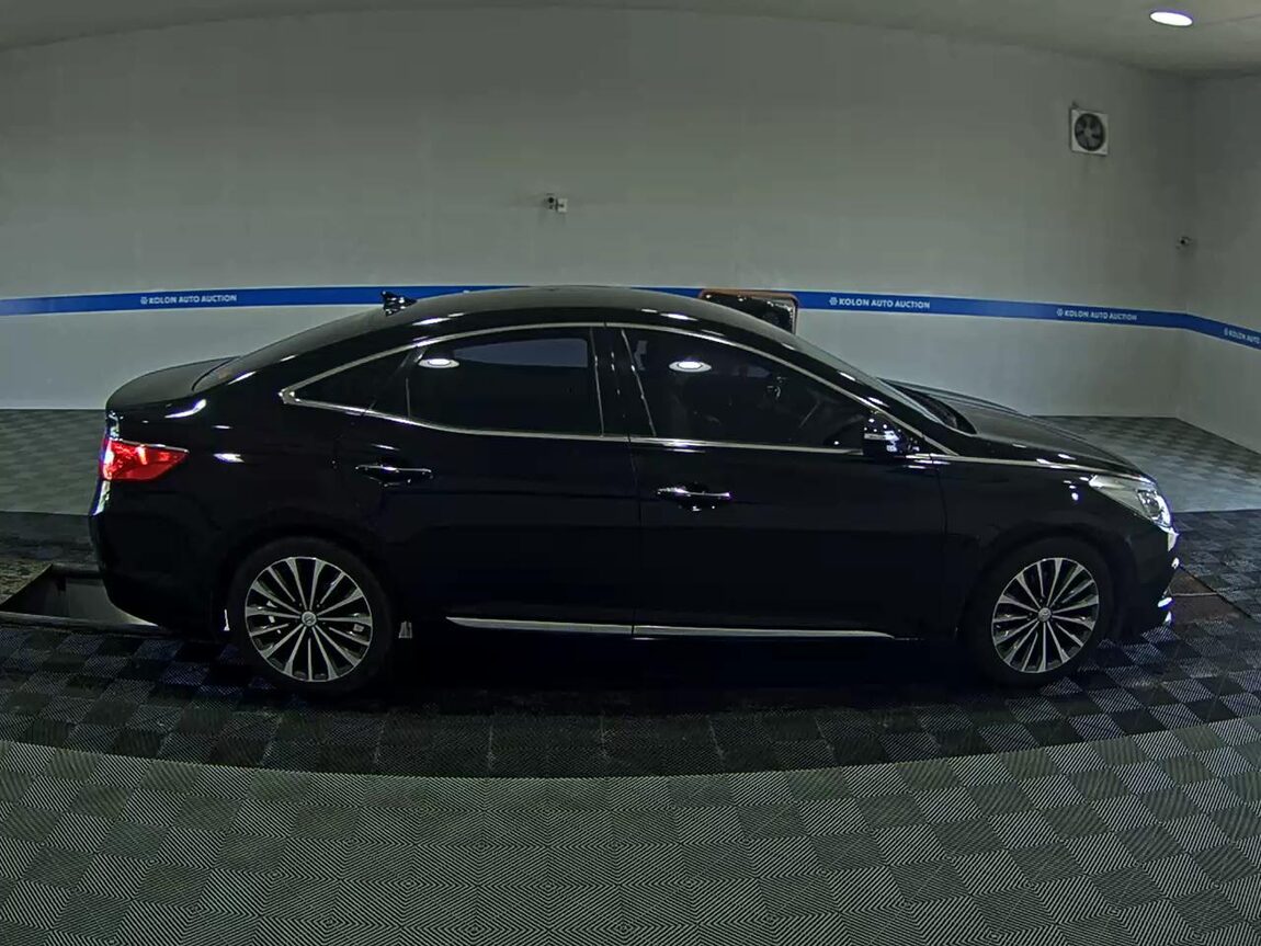 HYUNDAI GRANDEUR HG HG 300 EXCLUSIVE 2014 - zdjęcie 4