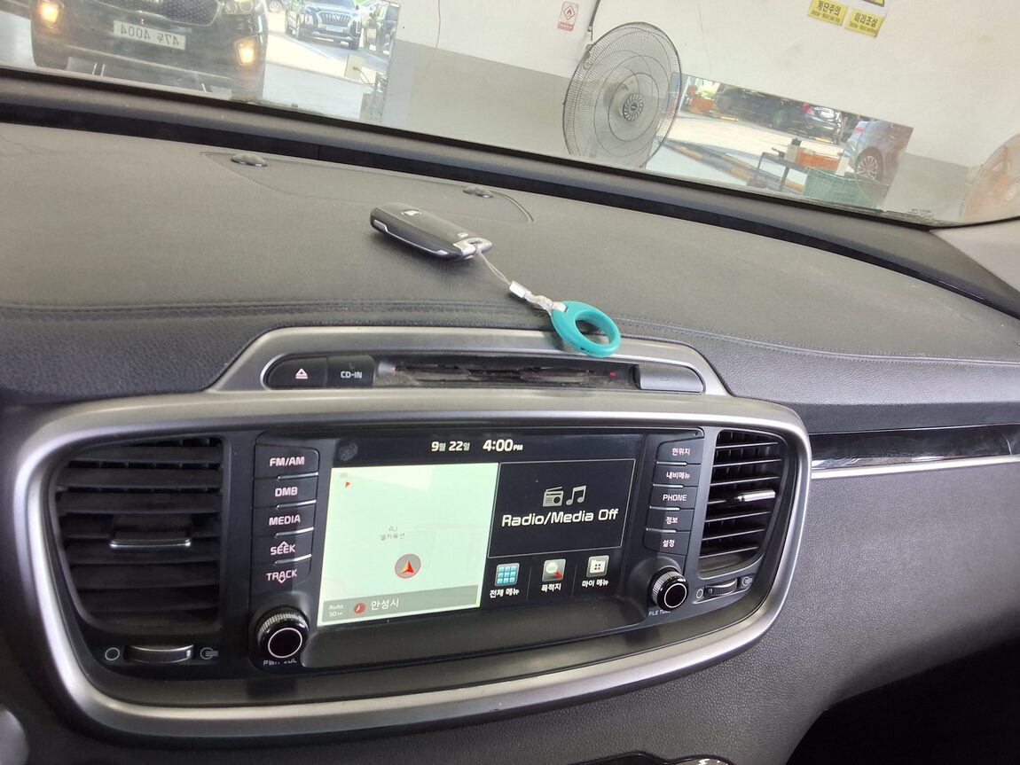 KIA ALL NEW SORENTO R2.0 2WD PRESTIGE 2015 - zdjęcie 17