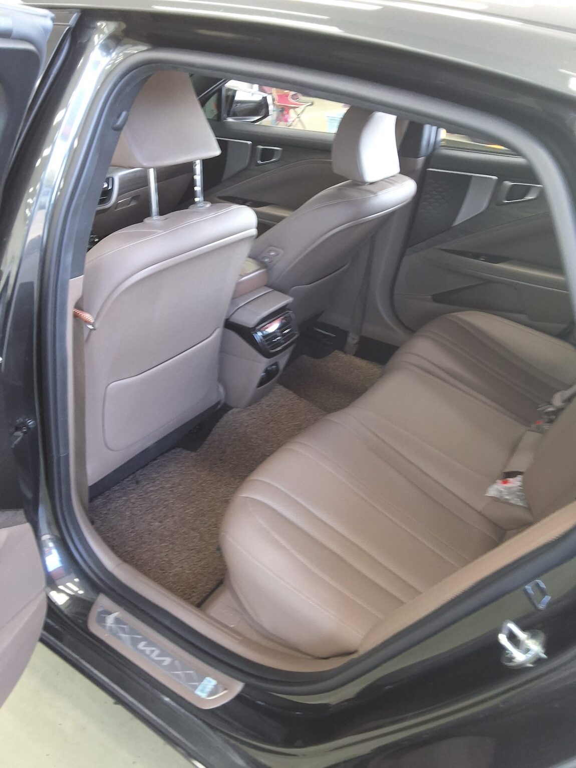 KIA K8 HYBRID HEV NOBLESSE 2024 - zdjęcie 12