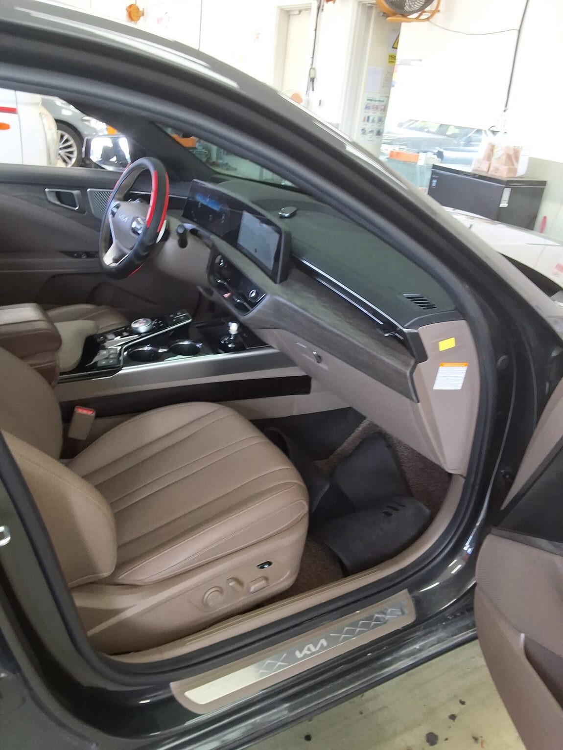 KIA K8 HYBRID HEV NOBLESSE 2024 - zdjęcie 14