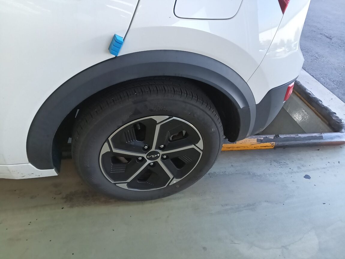 KIA THE ALL NEW NIRO 1.6 HEV PRESTIGE 2024 - zdjęcie 23