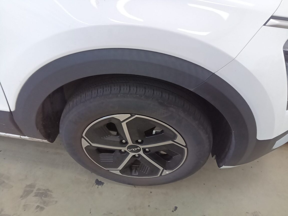 KIA THE ALL NEW NIRO 1.6 HEV PRESTIGE 2024 - zdjęcie 24