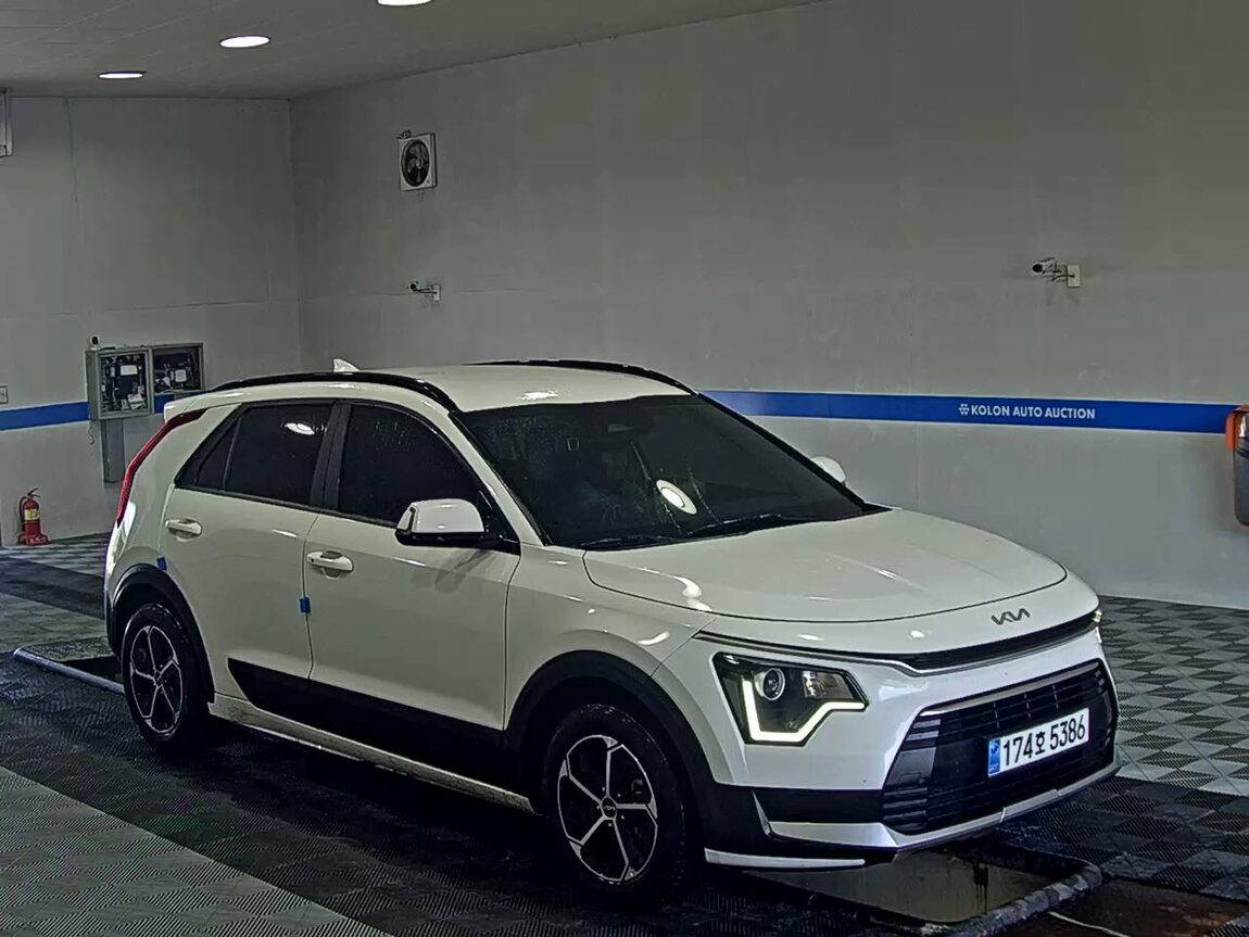 KIA THE ALL NEW NIRO 1.6 HEV PRESTIGE 2024 - zdjęcie 3