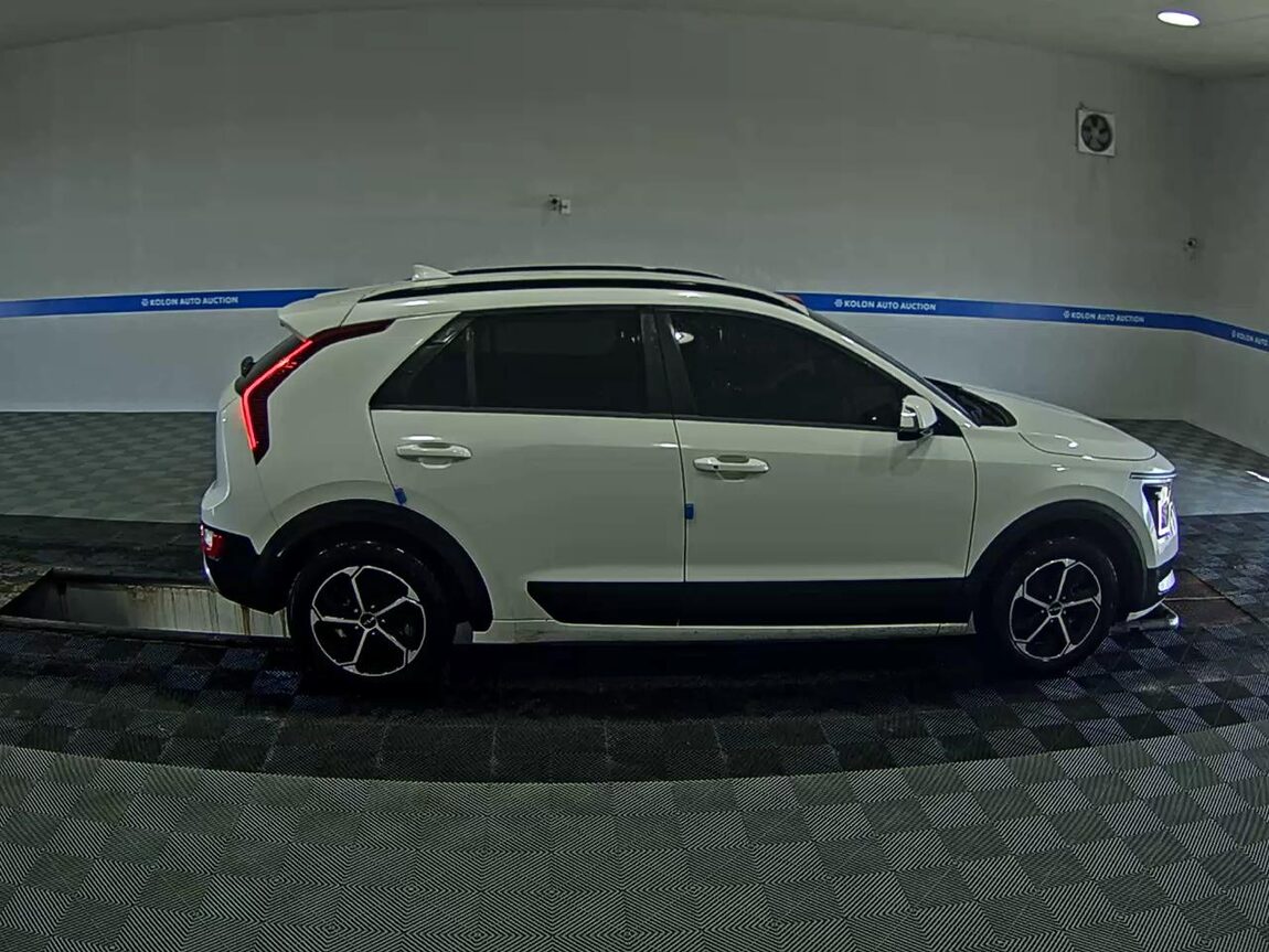 KIA THE ALL NEW NIRO 1.6 HEV PRESTIGE 2024 - zdjęcie 4