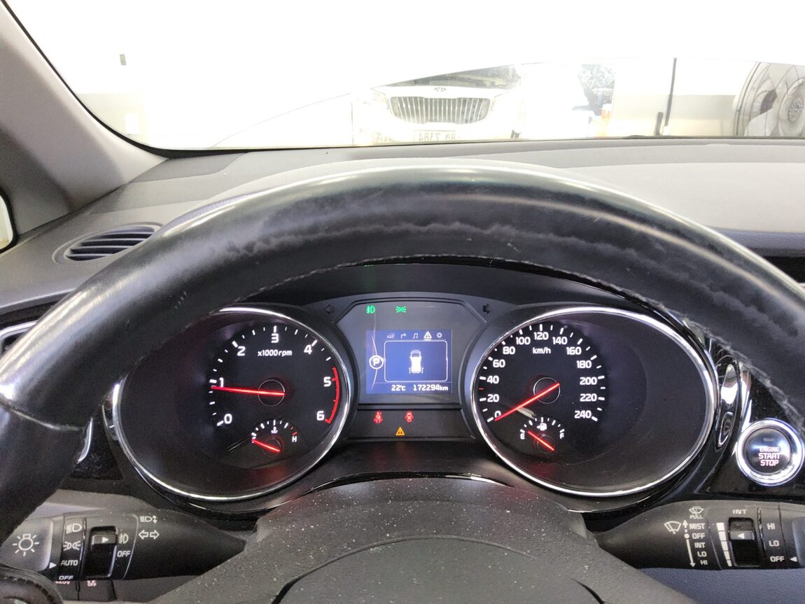 KIA ALL NEW CARNIVAL 9-SEATER DIESEL PRESTIGE 2016 - zdjęcie 9