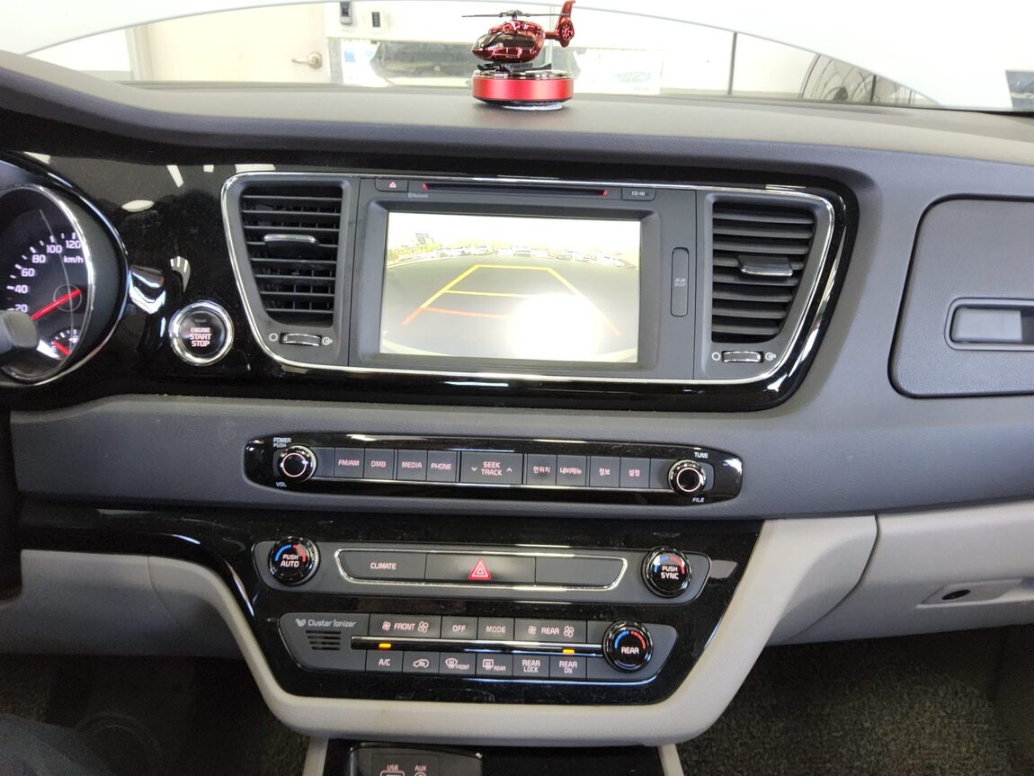 KIA ALL NEW CARNIVAL 9-SEATER DIESEL PRESTIGE 2016 - zdjęcie 18
